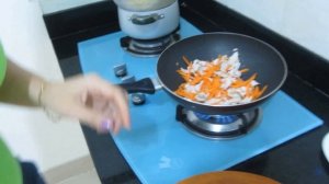 ОБЕД ЗА 20 МИНУТ Жареная лапша со свининой и овощами по-китайски жареная лапша по-вьетнамски