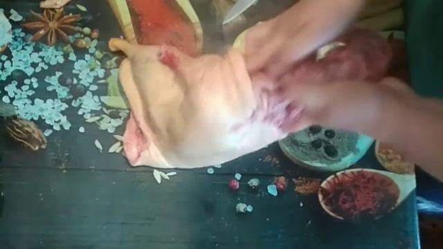 Утёнок с начинкой, запечённый в духовке, БЕЗ КОСТЕЙ, рецепт. смотреть онлайн