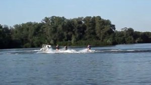 GRAND G480GL и Yamaha 70 л.с. одновременный выход 4 воднолыжников