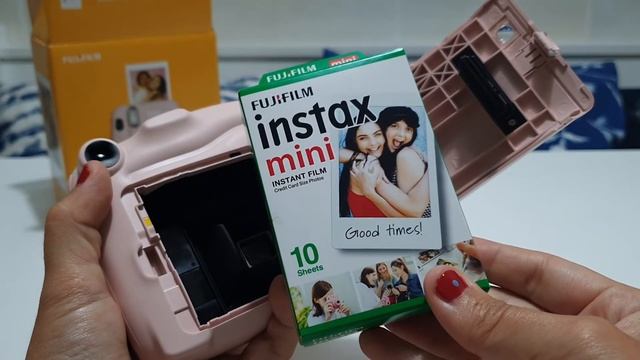 FUJIFILM INSTAX MINI 11 | Unboxing y review смотреть онлайн
