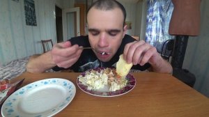 МУКБАНГ/АСМР КАША ПШЕННАЯ/САЛАТ ОВОЩНОЙ/СЫР АДЫГЕЙСКИЙ КОПЧЕНЫЙ/КЕТЧУП/ОБЖОР/EATING/ASMR/Mukbang#272