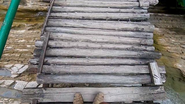 Водопады и дольмены реки Жане, поселок Возрождение.