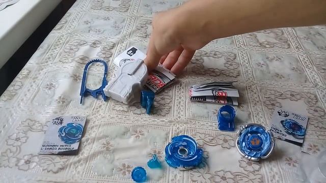 Beyblade Ultimate Meteo L-Drago Assault vs Cyber Pegasus battle обзор Бейблэйд unboxing смотреть онлайн