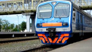 Пригородный ЭД9М-0265 "Поэт Борис Корнилов". Станция Вязники 2012 год