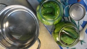 Самые Хрустящие Маринованные Огурцы с Хреном. И можно без стерилизации.