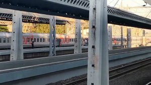 Поезд 259 Анапа - Санкт-Петербург прибывает на Московский вокзал