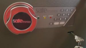 Сейф Safetronics NTR-24Me взломостойкость 1 класс ГОСТ Р. Сейф для денег и ценностей.