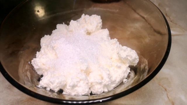 Вы узнаете как вкусно и быстро приготовить БЛИНЧИКИ С КЛУБНИКОЙ И ТВОРОГОМ! смотреть онлайн