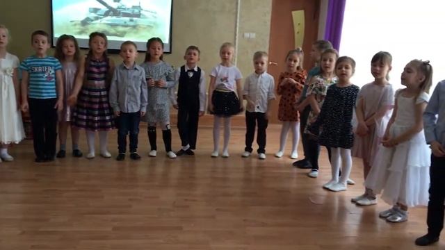 8 группа c праздником 23 февраля смотреть онлайн