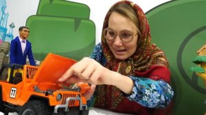 Игры в куклы Барби. Почему Баба Маня и Кукла Барби едут в Больницу?! Видео игрушки для девочек