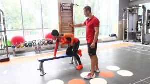 разгибание на трицепс с гантелей в наклоне, в упоре на скамью