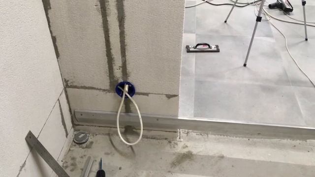 Укладка плитки в ванной. С чего начать. Подготовка. смотреть онлайн