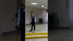 "Трус не играет в хоккей" исп. Вадим Тихонов