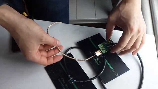 Как сделать солнечную батарею своими руками для зарядки  телефона