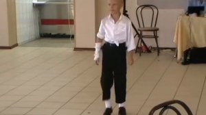 Андрей Усков, танец на песню Майкла Джексона-They dont care about us.MOD