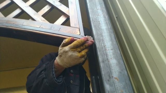 пергола ,арка загнутая дугой и отделана деревянной обрешоткой смотреть онлайн