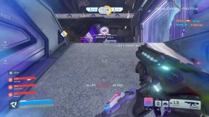 Игровой процесс Splitgate 2