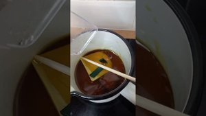 Окрашивание пчелиного воска. Мы обучаем окрашивать пчелиный воск в разные цвета .