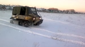 Гусеничные вездеходы"ЖУК-8 и 9"