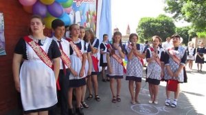 "Последний звонок-2018" в Раздольном. Песня родителям "Мы рядом с вами навсегда"