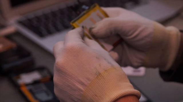 Замена аккумулятора Sony Xperia Z (C6603) смотреть онлайн