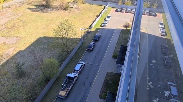 ПВХ ОКНА. Schuco LivIng 82 mm. 6 камер и 3 резинки. Поднимаем окна краном на 8 этаж. смотреть онлайн