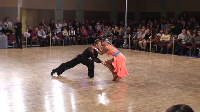 Пугачев Дмитрий — Зюзюкина Елена / Представление пар / смотреть онлайн