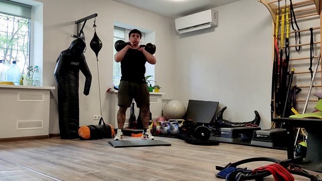 Тренировка с гирей для борцов. Качаем спину и руки. Упражнения для борьбы и фитнеса с гирей. смотреть онлайн