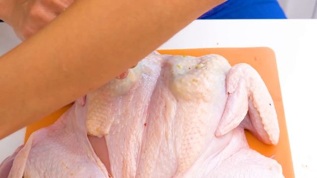 Очень Сочная Курочка с ароматной пастой внутри ☆ Курица в духовке смотреть онлайн