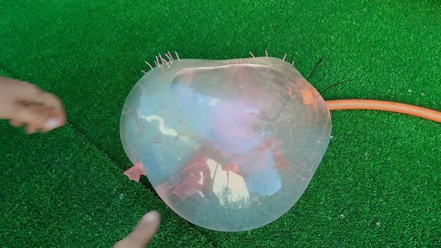 Что если набрать в Гориллу 100 литров воды? Затопил весь двор! смотреть онлайн