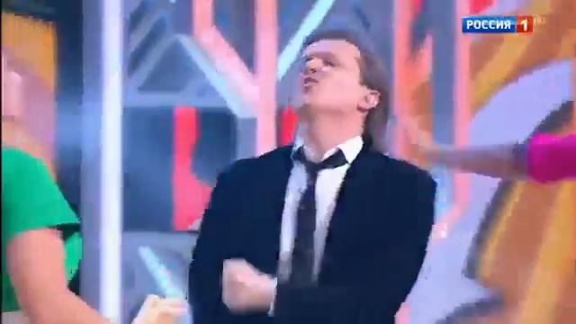 Атакую - Марина Девятова и Глеб Матвейчук (муз. С.Войтенко, сл. А.Черников) смотреть онлайн