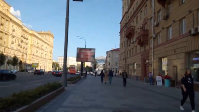 Москва 364 Садовая-Черногрязская улица, от Большого Харитоньевского переулка до Покровки лето день смотреть онлайн