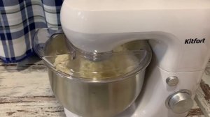 Приготовила тесто для творожного печенья. Обзор планетарного миксера Kitfort KT-3018