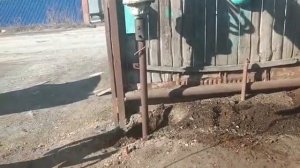 Установка свай под автоматические откатные ворота от ЕМПК