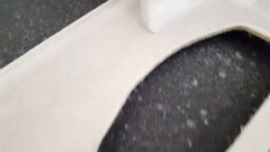 Чистка потолка автомобиля моющим пылесосом