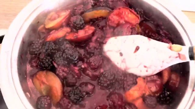 Кисло-сладкий соус к мясу из ежевики и сливы|ягодный соус|сливовый соус смотреть онлайн