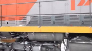 Тепловоз ТЭМ18ДМ-1035 с пригородным поездом Кузино → Чусовская + панорама станции Лысьва.