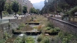 Река Вачаган в городе Капан (Армения)
