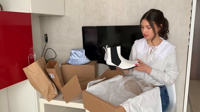 БЮДЖЕТНЫЕ ОНЛАЙН ПОКУПКИ на РАСПРОДАЖЕ | ZARA BERSHKA 2021 | распаковка с примеркой смотреть онлайн