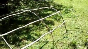 как сделать шалаш в лесу