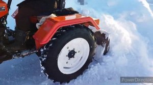 Уралец 220 и снег