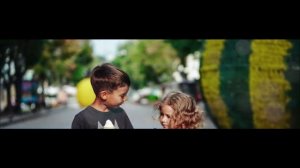 Рассказ о том, как маленький мальчик увидел сестричку на улице