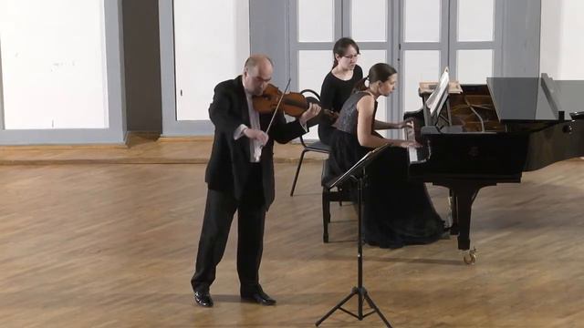 Брамс.Сонаты для скрипки и фортепиано  1 3. Григ.Соната  2 для скрипки и фортепиано.Крейслер