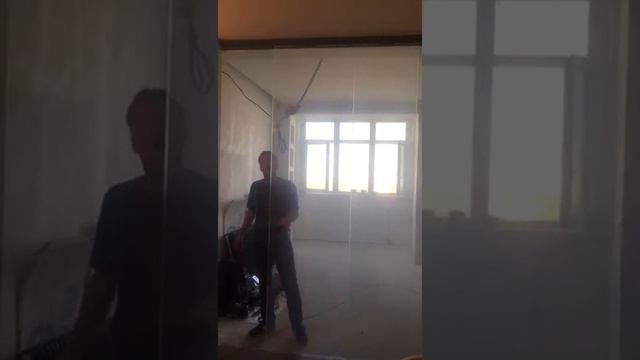 Смарт стекло. Монтаж. Умное стекло. Раздвижная дверь. IQ GLASS Constructions. Smart glass/ смотреть онлайн