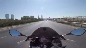 ДИКИЙ ПРОХВАТ НА BMW S 1000 RR В ПОТОКЕ | A WILD RIDE ON THE BMW S 1000 RR IN THE TRAFFIC