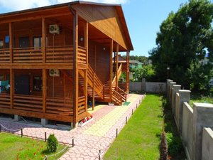 Жилье в Пицунде снять для отдыха. Пицунда отдых с детьми. «Карат» ГОСТЕВОЙ ДОМ