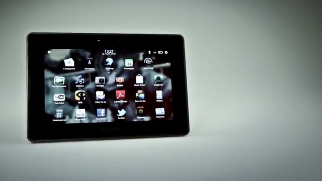 Обзор BlackBerry P'9981 Porsche Design и PlayBook смотреть онлайн