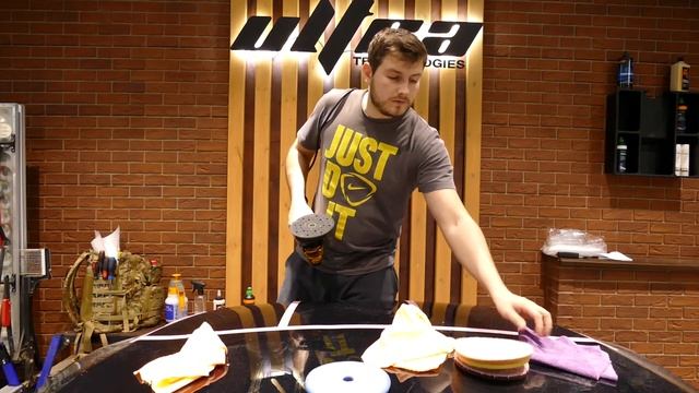 Царапины против Rupes Bigfoot.Полируем сильные повреждения. Часть 2. смотреть онлайн