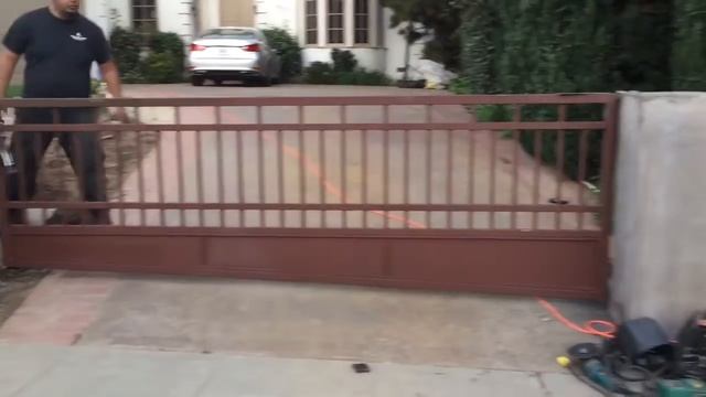 Gates for uphill installation. смотреть онлайн