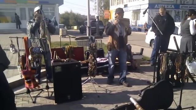 Настоящие индейцы в Хабаровске  на трехгорке.3gp